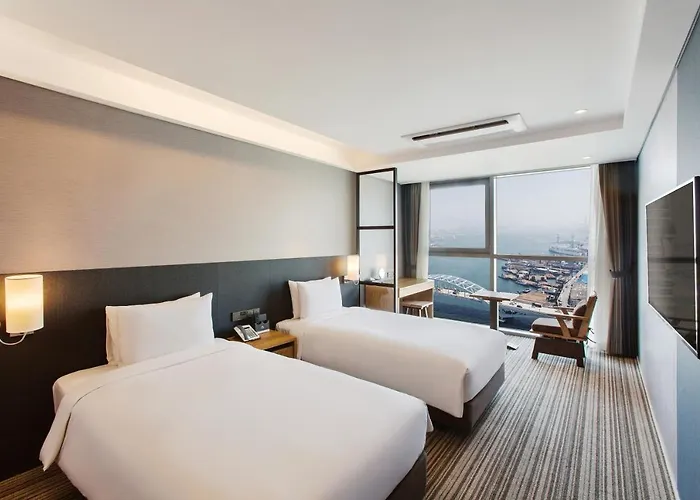 Adela Hotel Busan